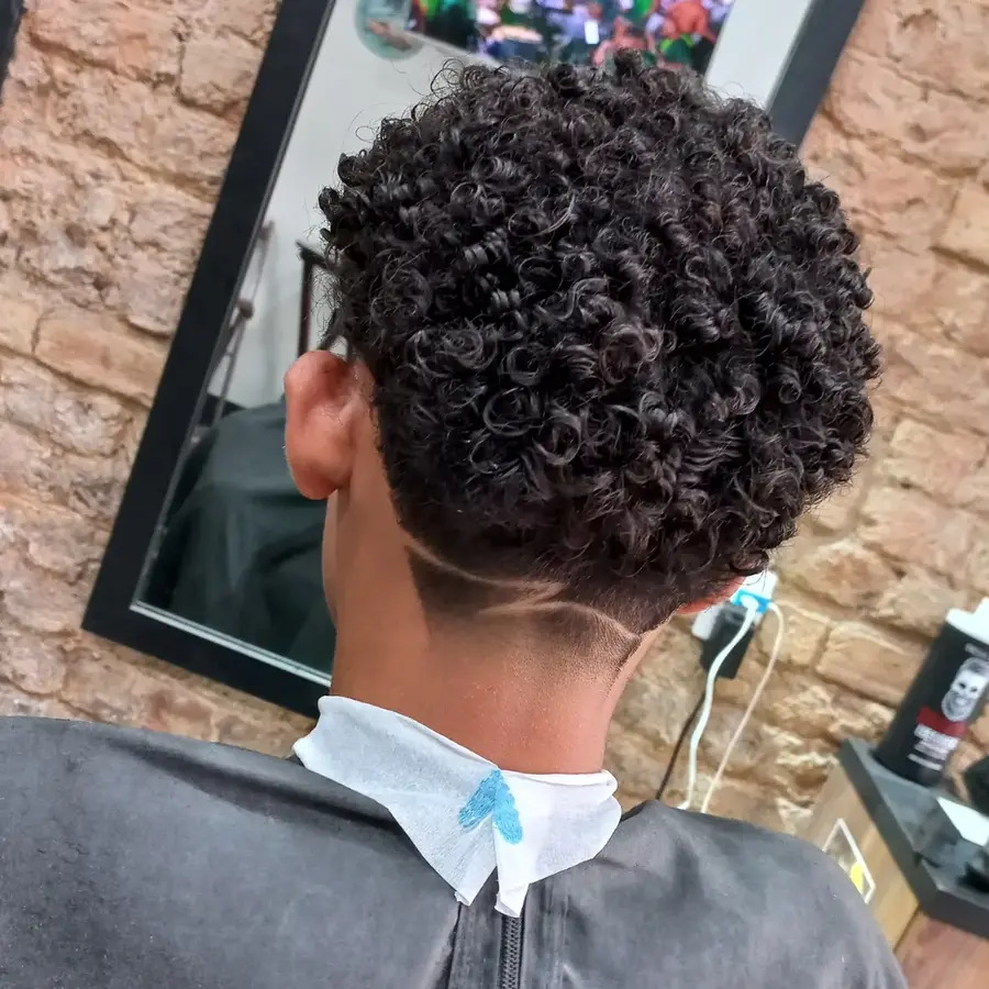 Corte na Barbearia TOP
