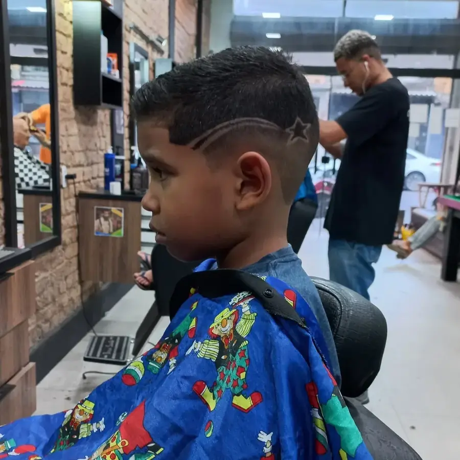 Corte na Barbearia TOP
