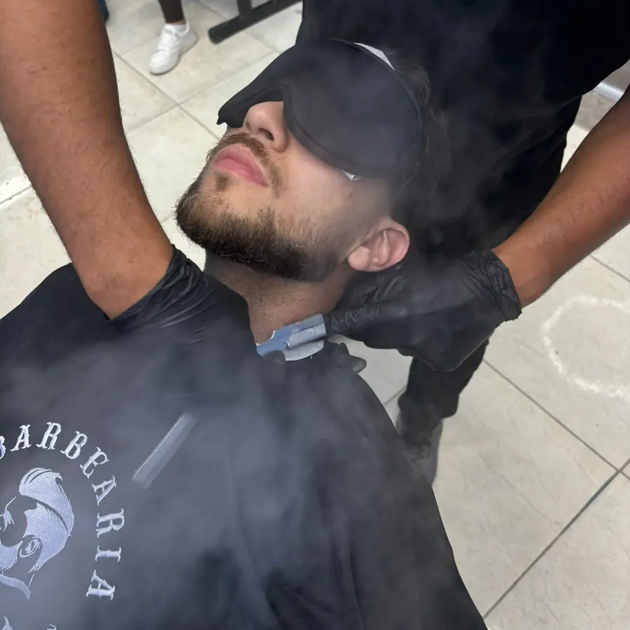 Corte na Barbearia TOP